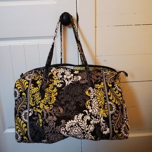 Vera Bradley XL duffel in Baroque